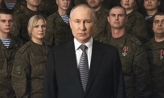 Tổng thống Nga Vladimir Putin chúc mừng năm mới 2023 từ Quân khu phía Nam. Ảnh: Kremlin