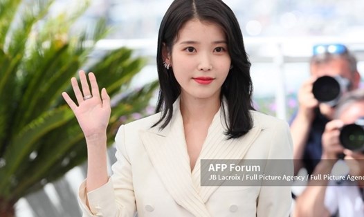 IU dành những lời khen “có cánh” cho bạn trai Lee Jong Suk. Ảnh: AFP.