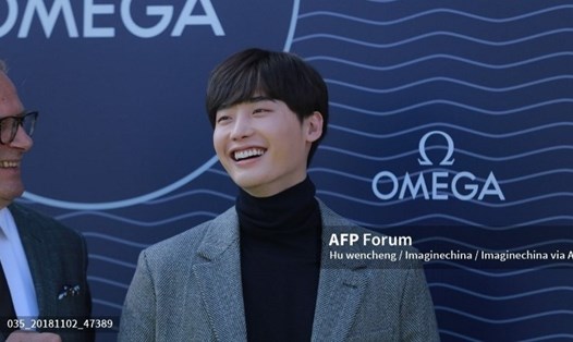 IU là người san sẻ những mối bận tâm trong cuộc sống với Lee Jong Suk. Ảnh: AFP.
