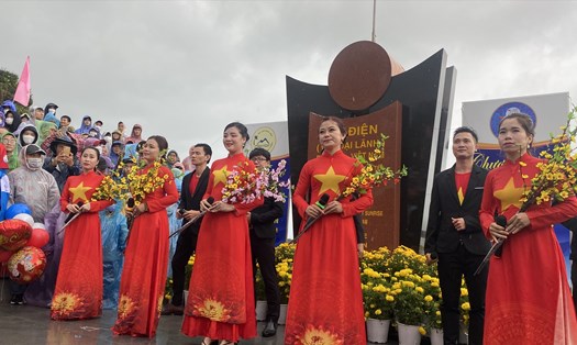 Phú Yên: Trang nghiêm Lễ chào cờ đầu năm tại nơi đón bình minh đầu tiên của Tổ quốc. Ảnh: Hoài Luân