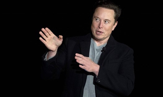 Elon Musk ủng hộ giải pháp năng lượng mặt trời. Ảnh: AFP
