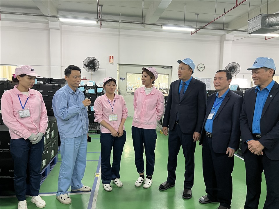 Khoảng 74 tỉ đồng hỗ trợ đoàn viên, người lao động Hà Nội khó khăn dịp Tết