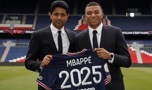 Việc gia hạn với Mbappe khiến hóa đơn tiền lương của PSG tăng vọt. Ảnh: AFP