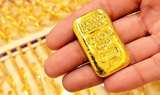 Giá vàng thế giới chính thức chạm đỉnh 8 tháng. Ảnh: AFP
