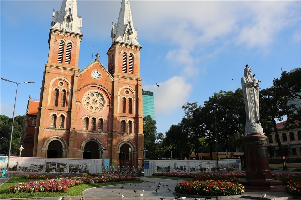 TPHCM kỳ vọng đón 5 triệu khách quốc tế năm 2023. Ảnh: Anh Tú.