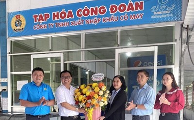 Khai trương cửa hàng tạp hóa Công đoàn phục vụ nhu cầu mua sắm của đoàn viên và người lao động. Ảnh: Lưu Hùng