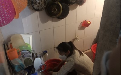 Tết Âm lịch 2023, nhiều công nhân ở Hà Nội được nhận mức thưởng Tết 2 tháng lương cơ bản. Ảnh: Minh Hương.