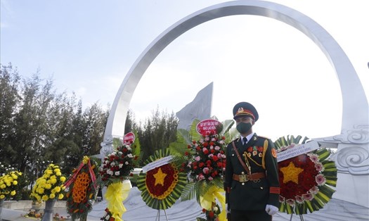 Khu tưởng niệm Chiến sĩ Gạc Ma tưởng nhớ 64 chiến sĩ Hải quân nhân dân Việt Nam hy sinh trong sự kiện Gạc Ma ngày 14.3.1988. Ảnh: H.Long