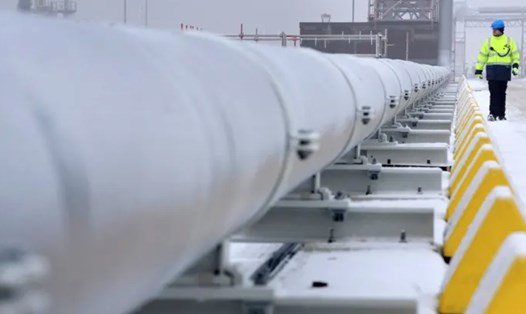 Đường ống dẫn khí đốt ở cảng LNG Wilhelmshaven, Đức. Ảnh: AFP