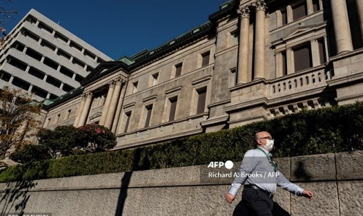 Ngân hàng Trung ương Nhật Bản (BOJ) gặp khó khăn trong việc kiểm soát lợi suất. Ảnh: AFP