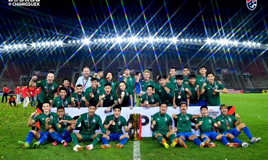 Tuyển Thái Lan có chức vô địch AFF Cup lần thứ 7. Ảnh: FAT