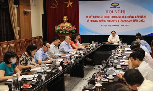 Ngành ngoại giao Việt Nam đã thể hiện sự chủ động, nhạy bén trong việc nhanh chóng chuyển trọng tâm từ ngoại giao vaccine sang ngoại giao kinh tế. Ảnh: Bộ Ngoại giao