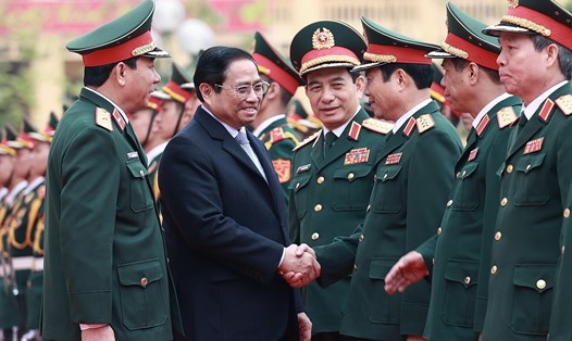 Thủ tướng Phạm Minh Chính với các đại biểu. Ảnh: Dương Giang