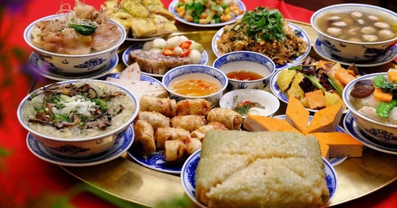 Cách ứng phó với mâm cơm ngày Tết thừa thịt, thiếu rau