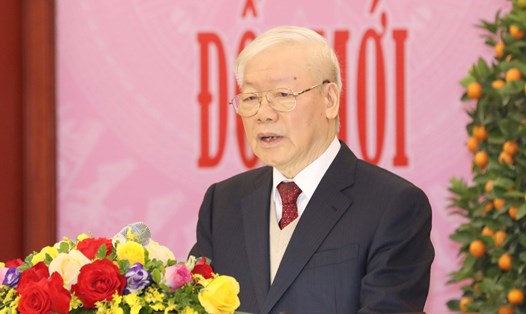Tổng Bí thư Nguyễn Phú Trọng chúc Tết các lãnh đạo và nguyên lãnh đạo Đảng, Nhà nước. Ảnh: Phương Hoa/TTXVN