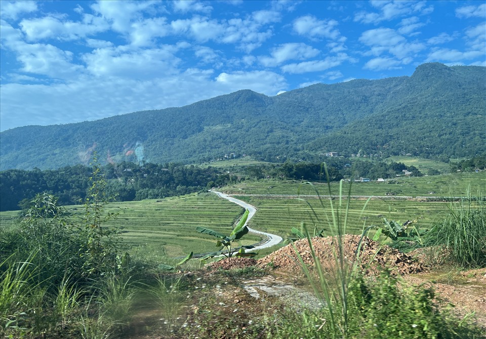 Pù Luông hấp dẫn phụ nữ 50 tuổi đi phượt bởi những cung đường rất đẹp. Ảnh: Linh Nguyên