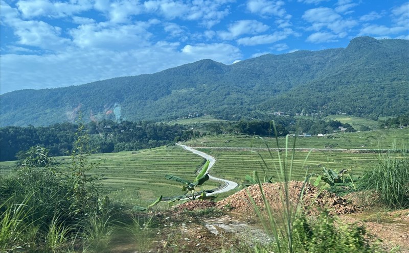 Pù Luông hấp dẫn phụ nữ 50 tuổi đi phượt bởi những cung đường rất đẹp. Ảnh: Linh Nguyên