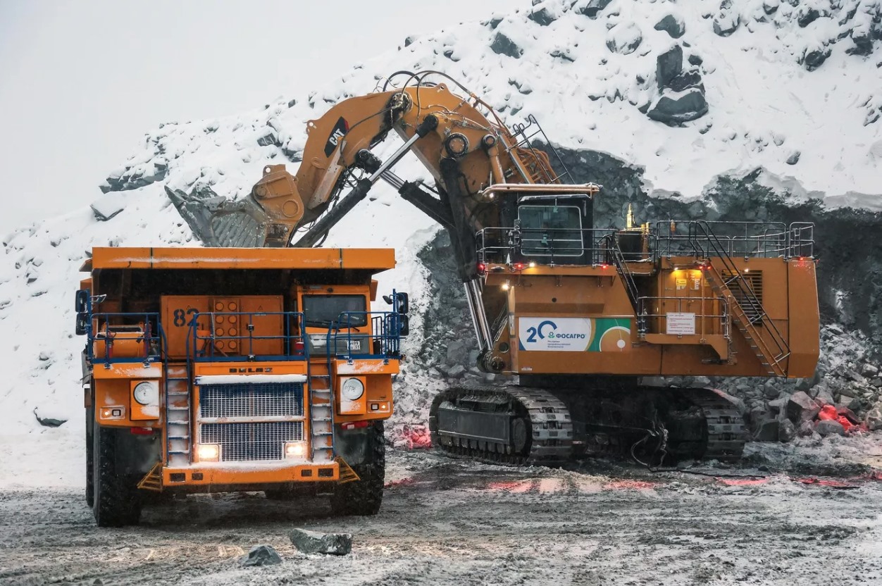 Khai thác, chế biến tinh quặng apatite-nepheline tại mỏ Phosagro ở Nga. Ảnh: Sputnik