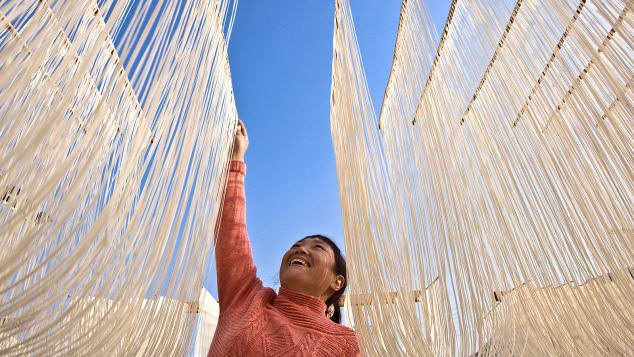 Mì dài biểu tượng cho sự trường thọ trong văn hóa Trung Hoa. Ảnh: Tân Hoa Xã