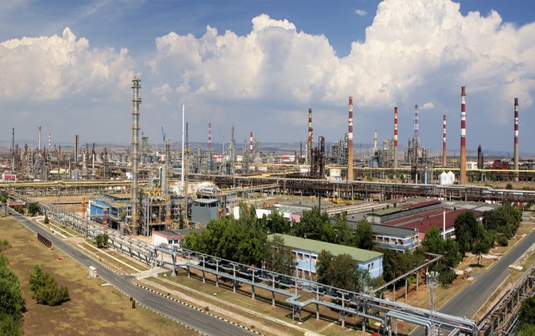 Kể từ đầu năm 2022, công ty dầu khí Nga Lukoil đã xử lý hơn 7 triệu tấn dầu thô tại nhà máy lọc dầu Burgas ở Bulgaria. Ảnh: AFP