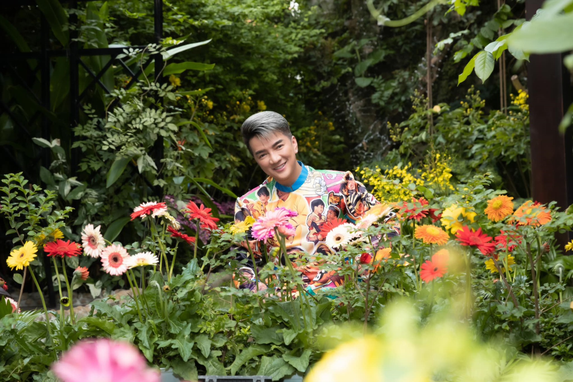 Đàm Vĩnh Hưng khoe ảnh Tết. Ảnh: NSCC.