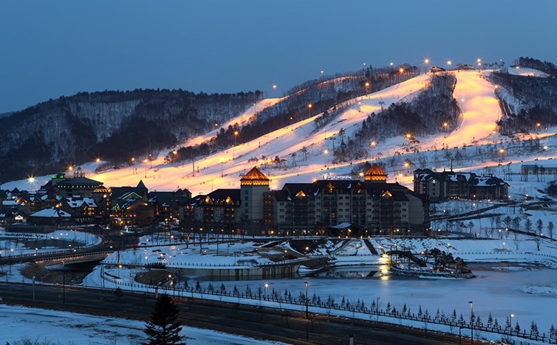 Những khu trượt tuyết được du khách Việt yêu thích dịp Tết Nguyên đán. Ảnh: KTO