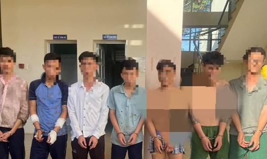 Nhóm học viên trốn trại cai nghiện bị bắt giữ lại. Ảnh: Công an cung cấp