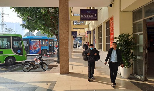 Lượng khách qua các bến xe của Hà Nội dịp Tết tăng trên 170% so với năm trước. Ảnh: Đặng Tiến