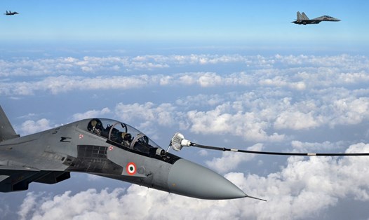 Máy bay chiến đấu Sukhoi Su-30MKI của Không quân Ấn Độ trong cuộc diễn tập tháng 11.2022. Ảnh: AFP