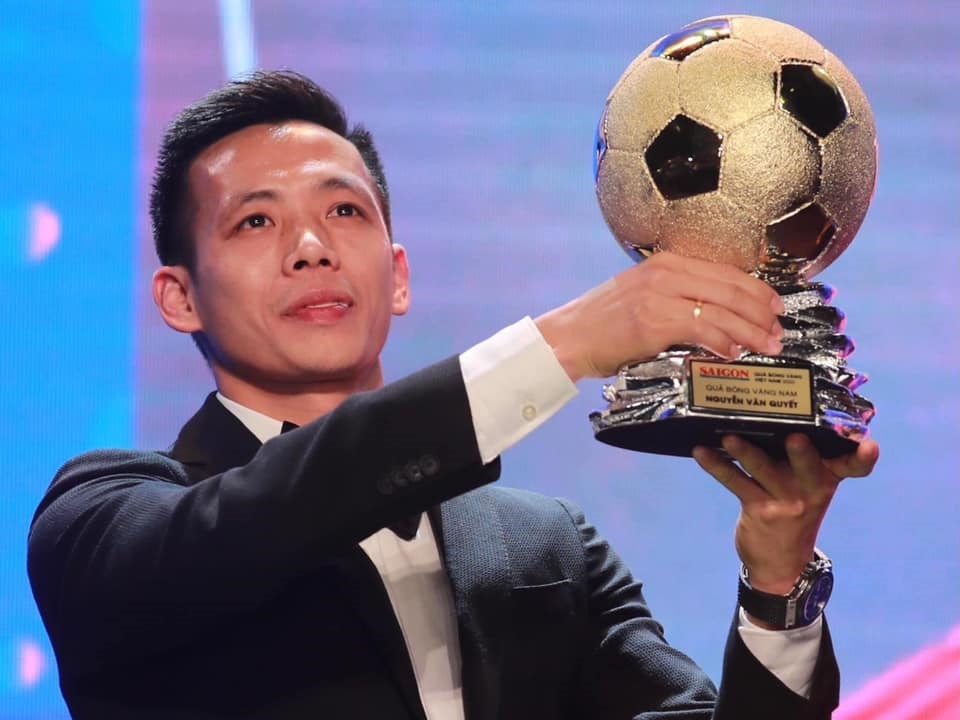 Quả bóng vàng Việt Nam 2022: Lần thứ 2 cho Văn Quyết?