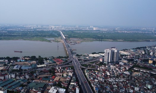 Cầu Vĩnh Tuy giai đoạn 2 là một công trình giao thông trọng điểm của Hà Nội. Ảnh: Phạm Đông