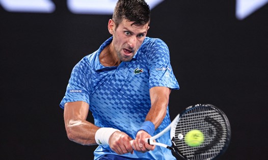 Novak Djokovic sẽ đối đầu với Stefanos Tsitsipas trong trận chung kết Australian Open 2023. Ảnh: AFP.