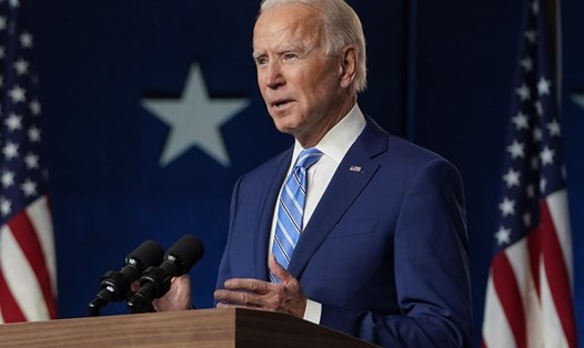 Tổng thống Joe Biden kêu gọi thông qua lệnh cấm vũ khí tấn công. Ảnh: AFP
