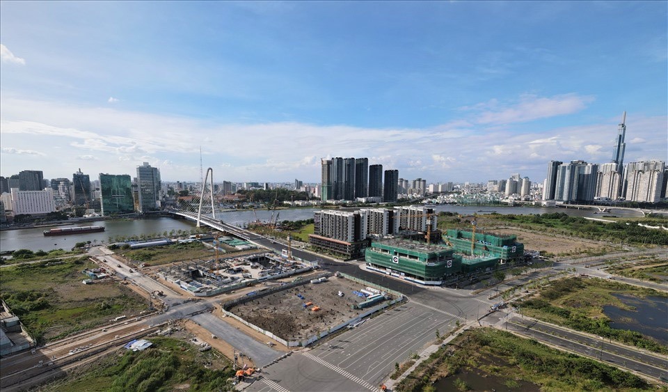 Giá trị vốn căn hộ cao cấp tại TPHCM ước tăng 5,7% vào cuối năm 2023. Ảnh: Anh Tú.