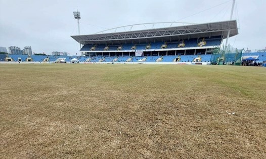 Mặt cỏ sân Mỹ Đình trước trận chung kết bóng đá nam SEA Games vào tháng 5.2022. Ảnh: Hoàng Anh