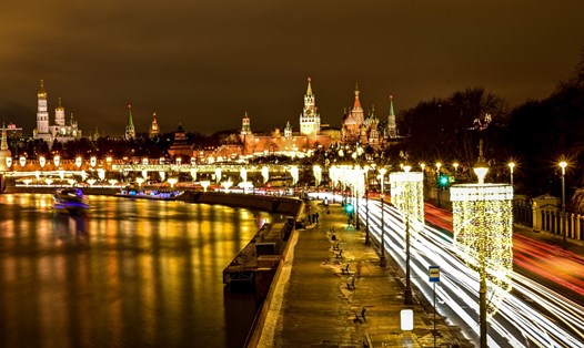 Quang cảnh sông Moskva và Điện Kremlin ở trung tâm Mátxcơva, Nga. Ảnh: AFP