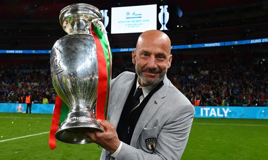 Gianluca Vialli là thành viên trong ban huấn luyện tuyển Italia vô địch EURO 2020.  Ảnh: AFP