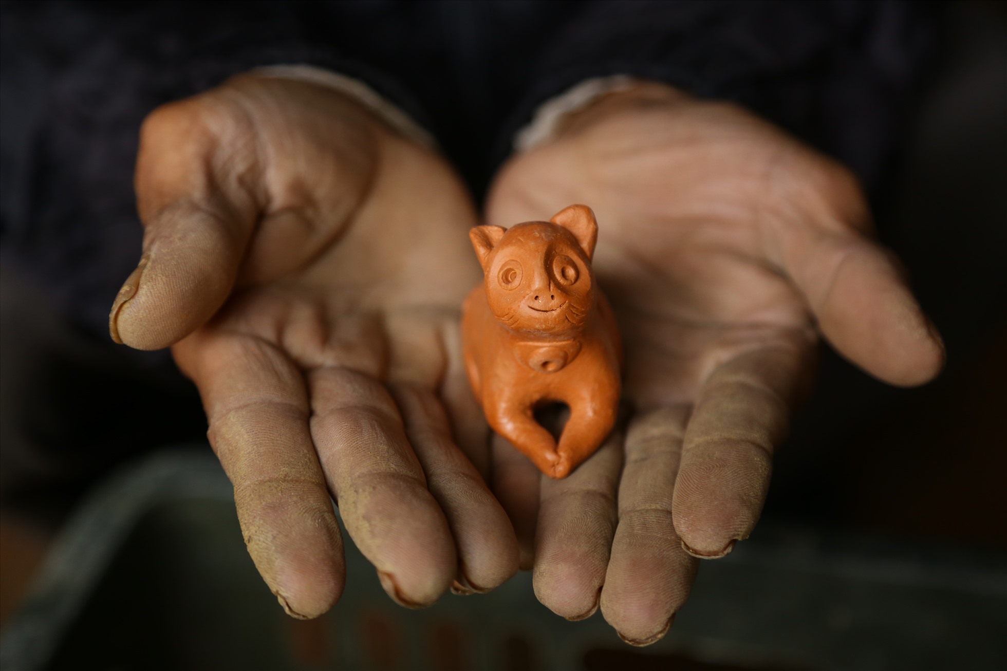 Tò he hình linh vật mèo. Ảnh: Văn Trực