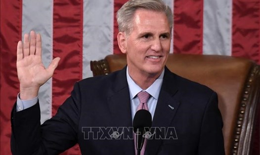Ông McCarthy tuyên thệ nhậm chức tại Quốc hội Mỹ ở Washington DC. Ảnh: TTXVN