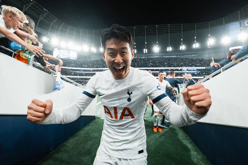 Son Heung-min đang thay thế tốt vai trò của Harry Kane.  Ảnh: TOT