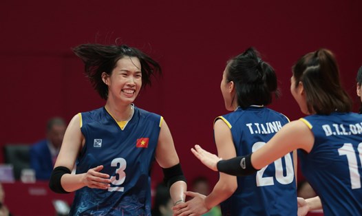 Bóng chuyền nữ Việt Nam thắng Hàn Quốc 3-2 tại ASIAD 19. Ảnh: Bùi Lượng
