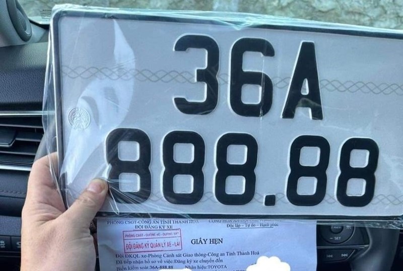 Một biển số xe ôtô ngũ quý 36A-888.88 (Thanh Hóa) được cấp trước thời điểm các phiên đấu giá biển số ôtô được tổ chức. Ảnh: Otofun Thanh Hóa