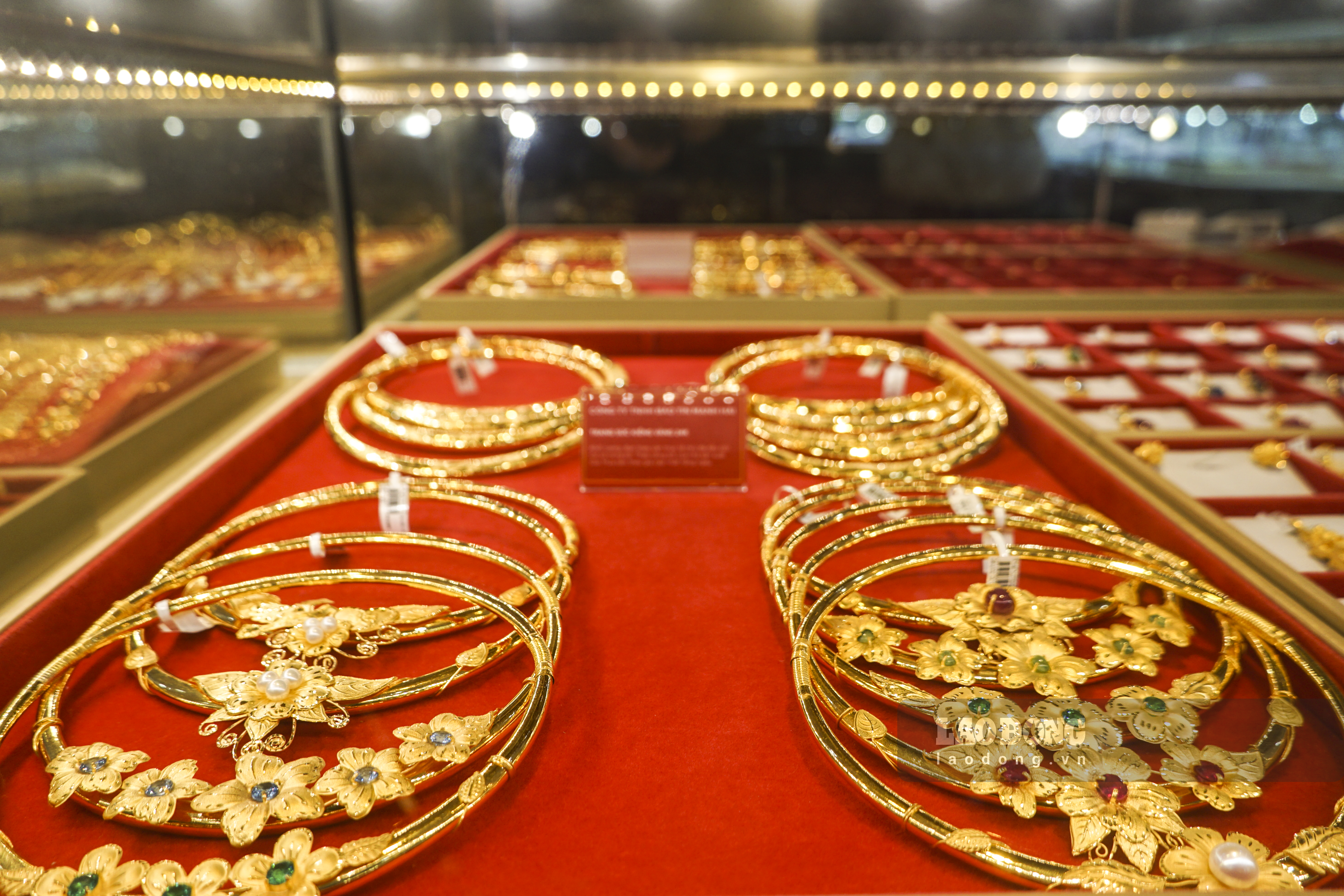 Cập nhật giá vàng sáng 2.10. Ảnh minh họa: Phan Anh