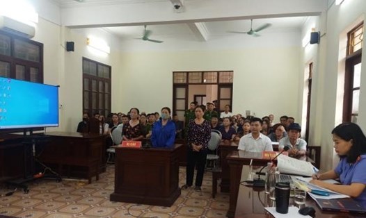 Phiên toà xét xử vụ án “Chống người thi hành công vụ” xảy ra tại xã An Đồng, huyện An Dương. Ảnh: Cổng TTĐT huyện An Dương