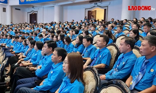 Phiên thứ nhất Đại hội Công đoàn tỉnh Nam Định lần thứ XVIII. Ảnh: Lương Hà