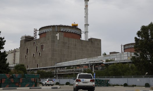 Đoàn xe chở phái đoàn chuyên gia của IAEA đến nhà máy hạt nhân Zaporizhzhia ngày 1.9.2022. Ảnh: Xinhua