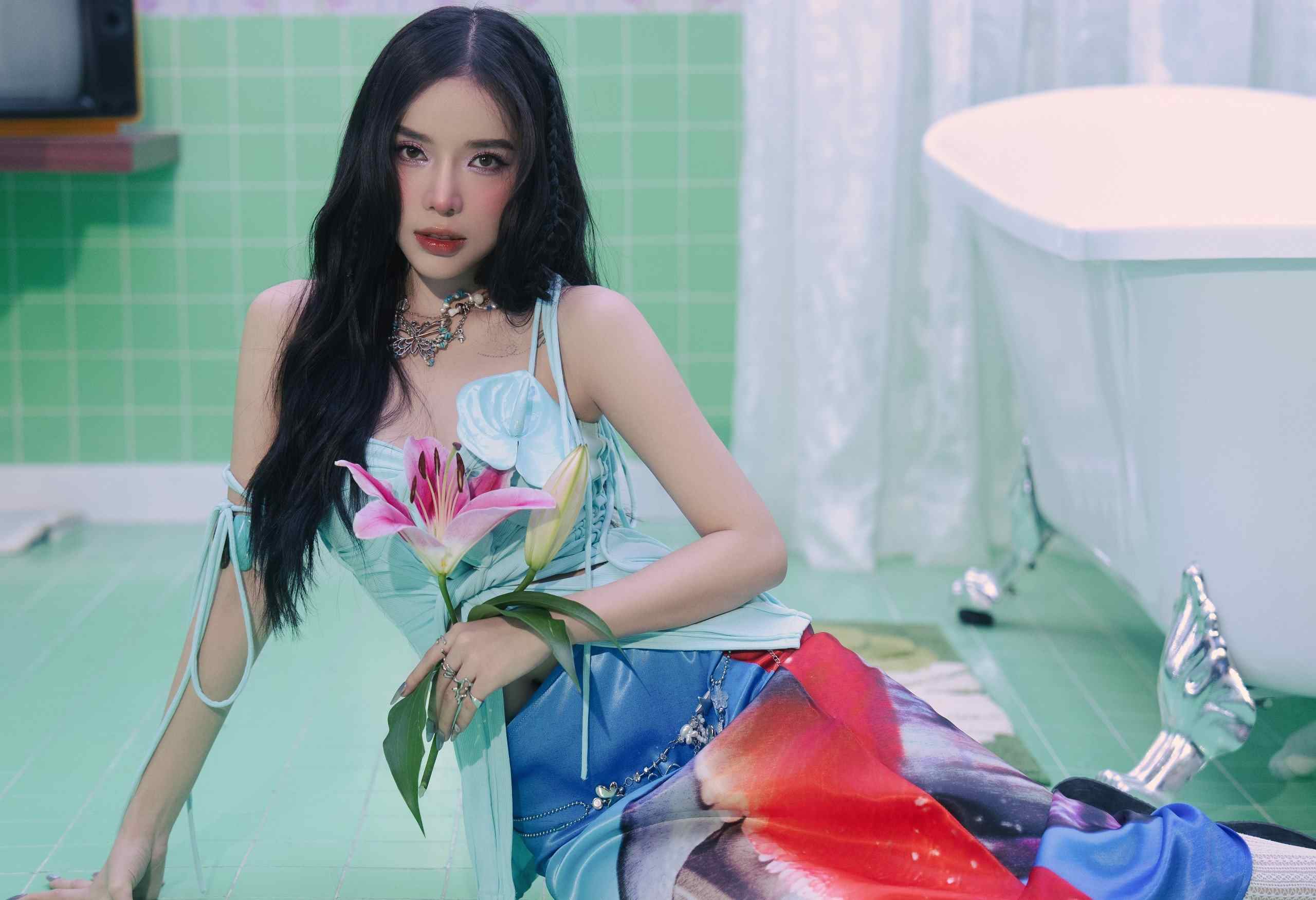 LyLy trở lại đường đua âm nhạc sau thời gian tham gia chương trình của Trung Quốc. Ảnh: NVCC.