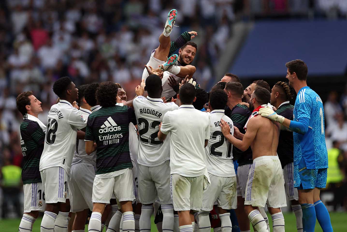Eden Hazard trong ngày chia tay Real Madrid. Ảnh: AFP