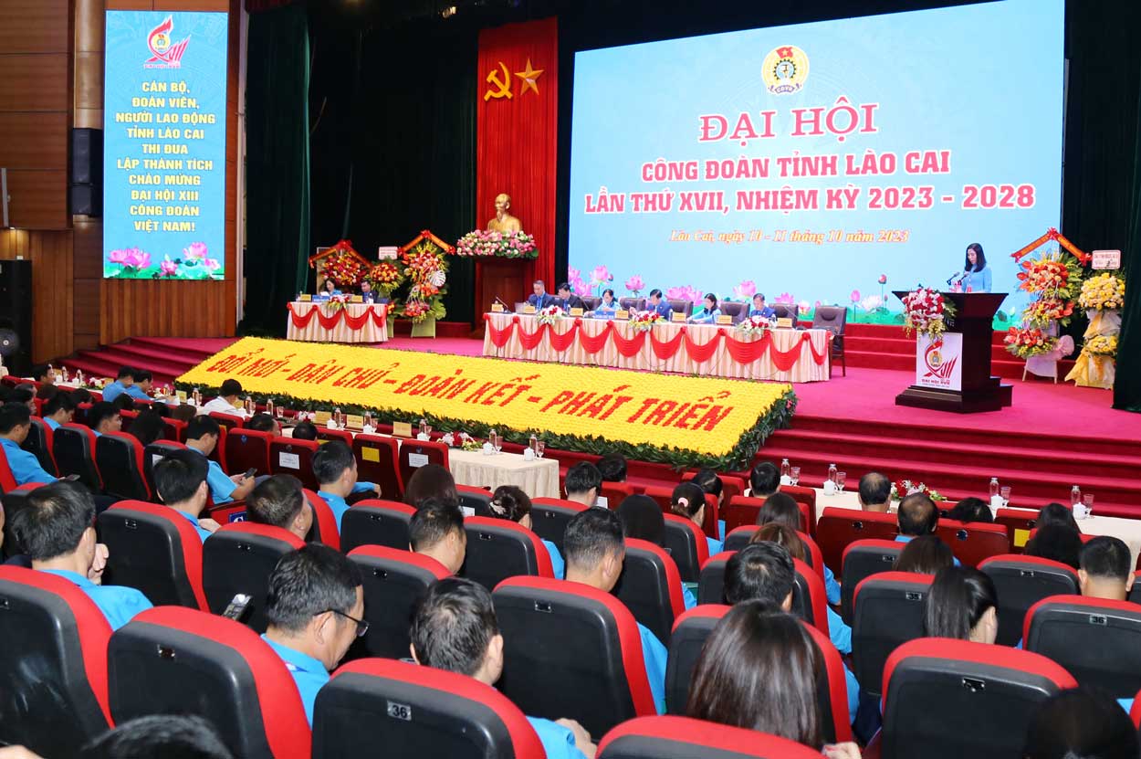 Sáng 11.10, tại Trung tâm hội nghị tỉnh, Đại hội Công đoàn tỉnh Lào Cai lần thứ XVII, nhiệm kỳ 2023 – 2028 đã khai mạc trọng thể.