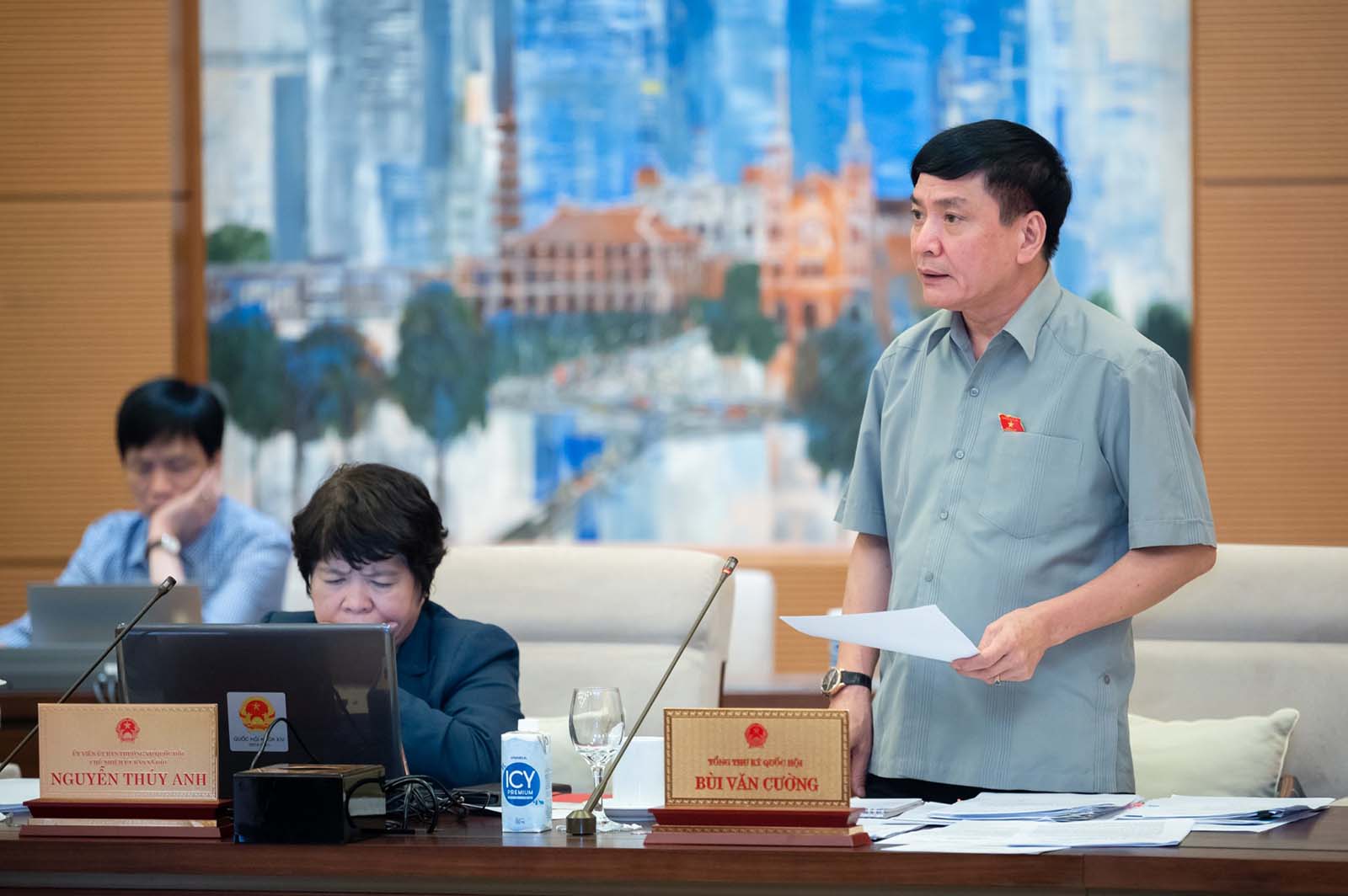 Tổng Thư ký Quốc hội Bùi Văn Cường phát biểu. Ảnh: Phạm Thắng/QH